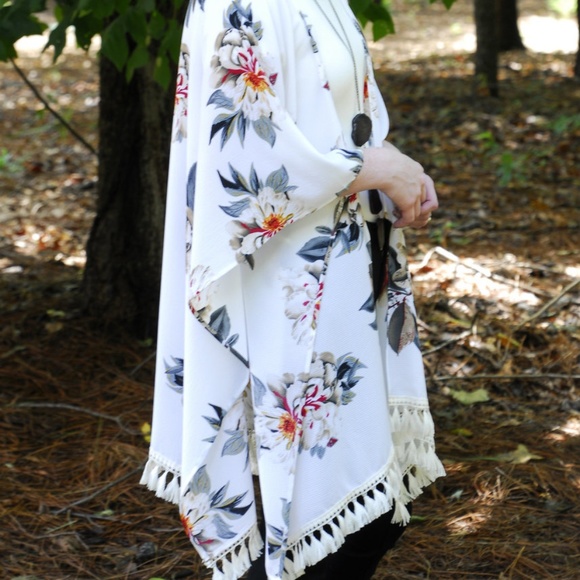 Floral Kimono - Picture 2 of 5